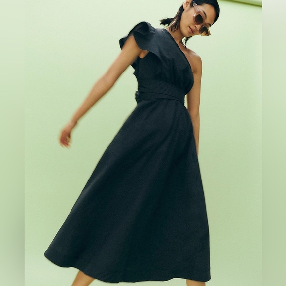 Madewell Dresses & Skirts - Madewell Ruffle One-Shoulder Midi Dress